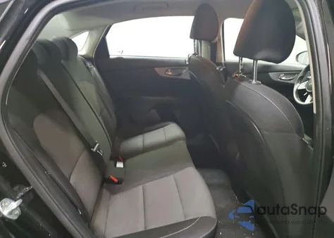 2022 Kia Forte Fe z USA, uszkodzony, nr VIN 3KPF24AD4NE424793